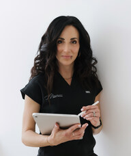 Book an Appointment with Danielle Moore for Complimentary Services