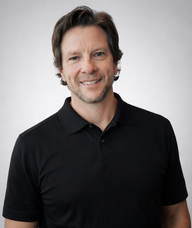 Book an Appointment with Dr. Ian McIntosh for Chiropractic Services